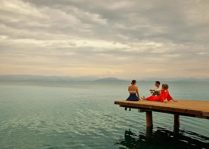 Üdülőközpont Marbella, Mar-bella Collection