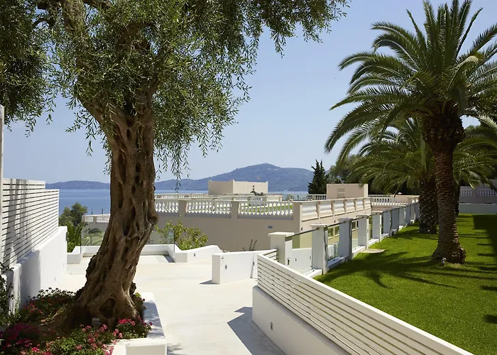 Marbella, Mar-bella Collection Üdülőközpont