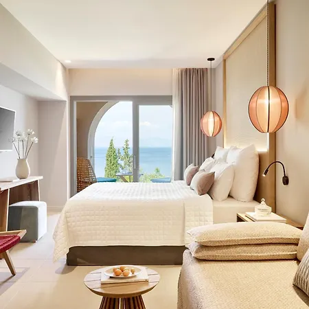 Marbella, Mar-bella Collection Resort
