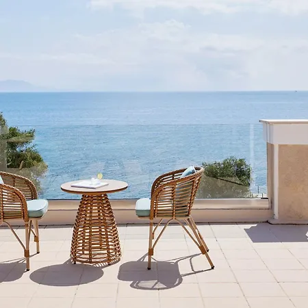 Üdülőközpont Marbella, Mar-bella Collection