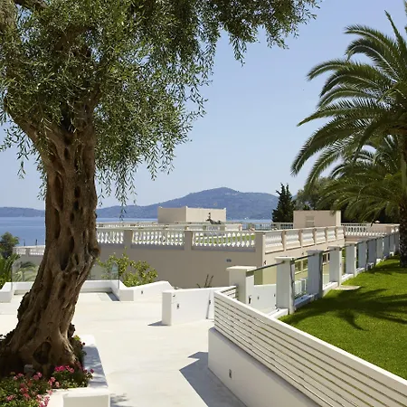 Marbella, Mar-bella Collection Resort