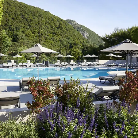 Marbella, Mar-bella Collection Resort