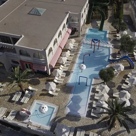 Marbella, Mar-bella Collection Resort